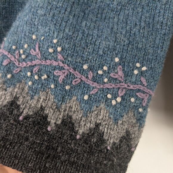 Woolrich Sweater Wool Pullover Vneck Teal Blue Gray Floral Embroidered Outdoor L - Picture 2 of 11